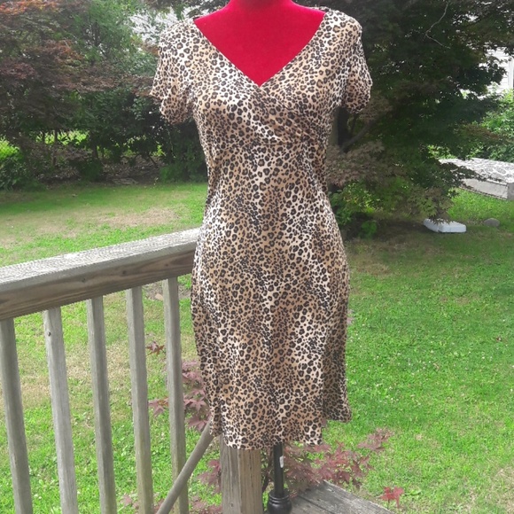 Dresses & Skirts - Leapord print dress